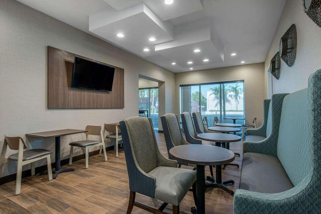 Comfort Suites Fort Lauderdale Airport & Cruise Port Dania Beach Restoran fotoğraf