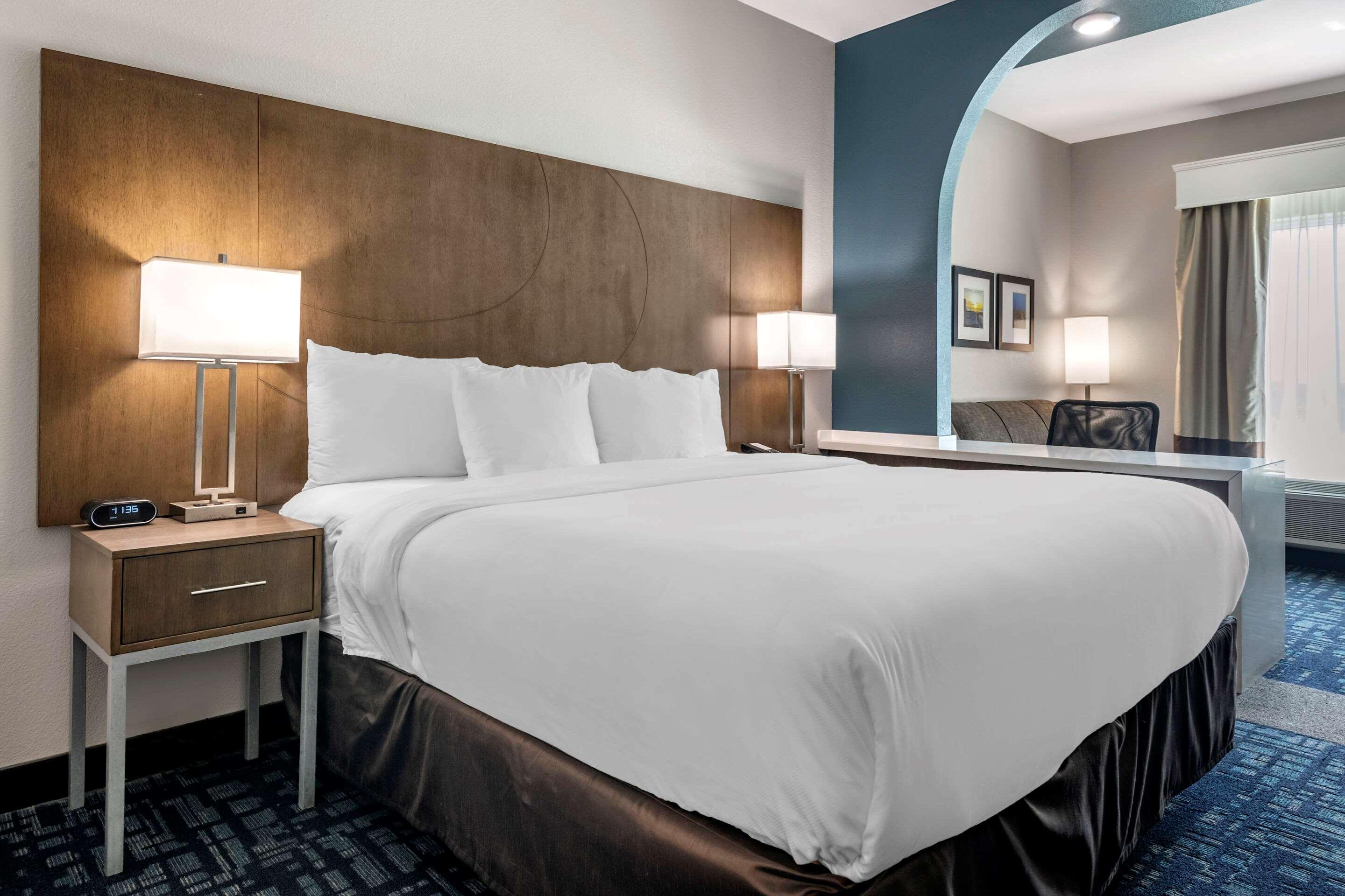 Comfort Suites Fort Lauderdale Airport & Cruise Port Dania Beach Dış mekan fotoğraf