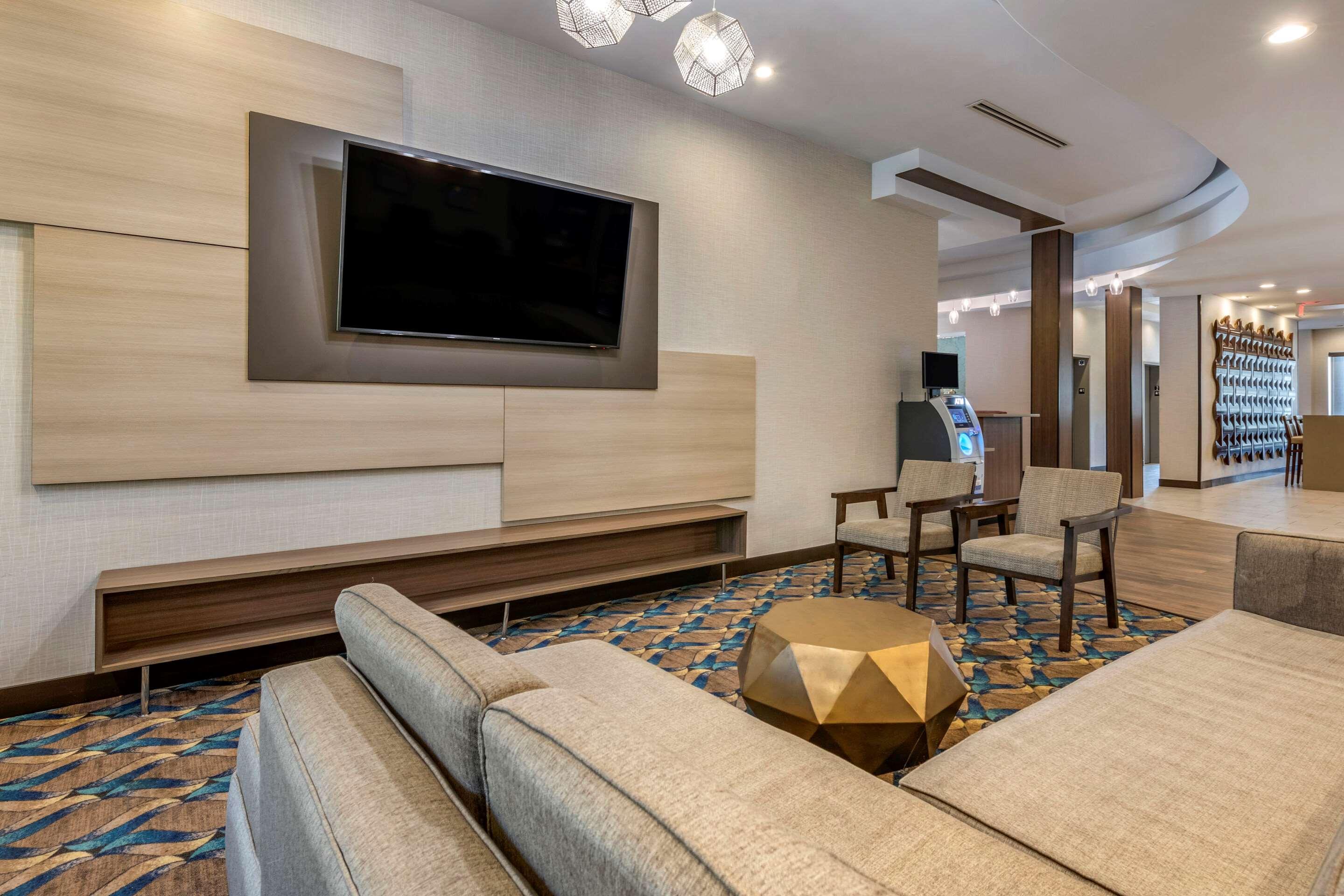 Comfort Suites Fort Lauderdale Airport & Cruise Port Dania Beach Dış mekan fotoğraf